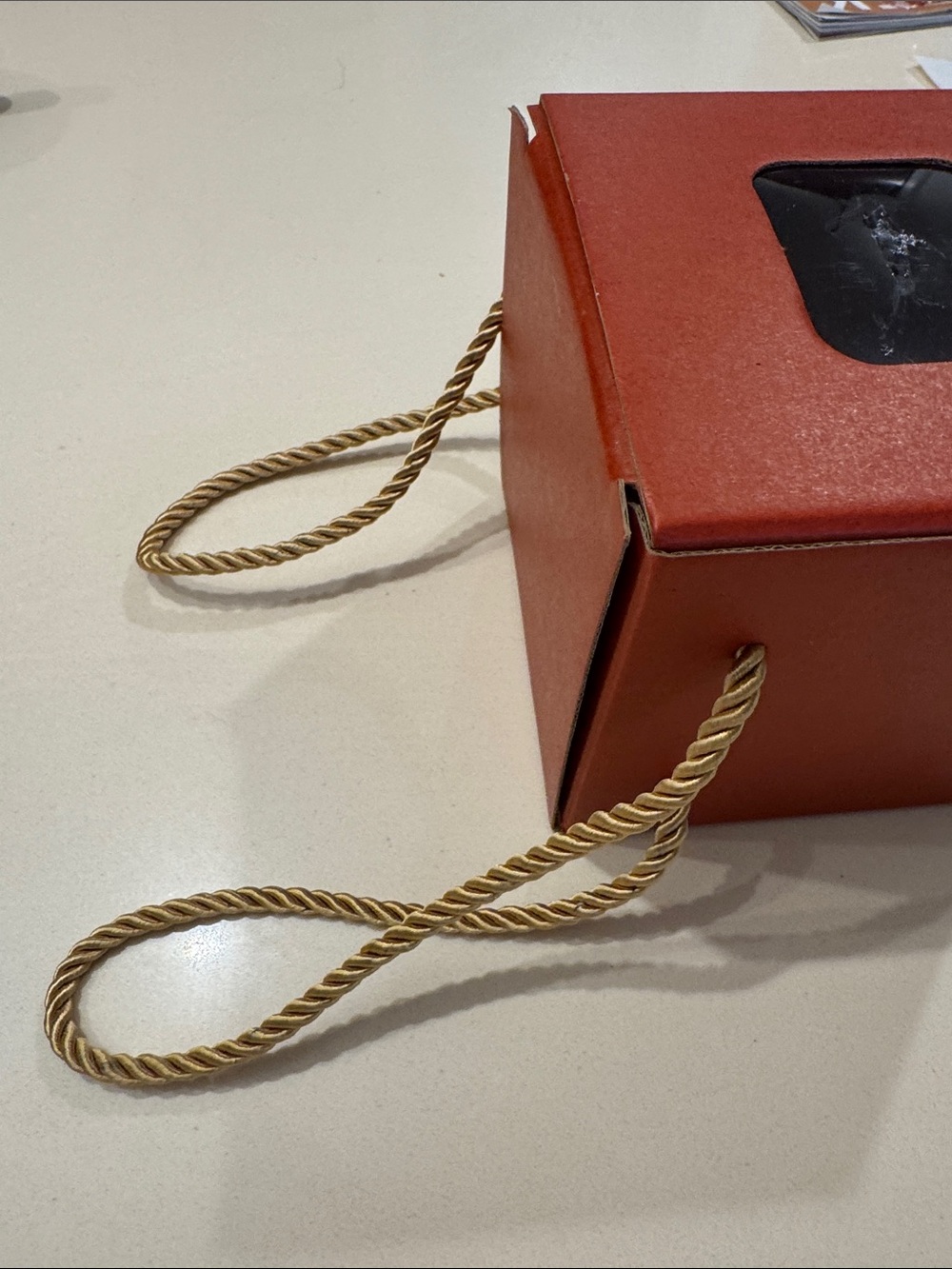 Red gift Box - Picture 2 of 2